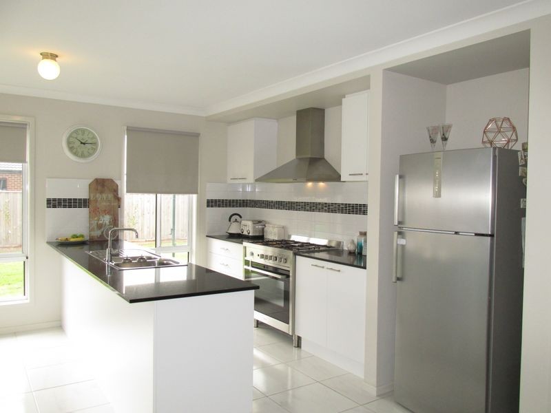 6 Whipbird Street, Bairnsdale VIC 3875