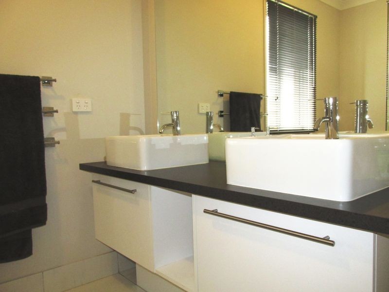 6 Whipbird Street, Bairnsdale VIC 3875