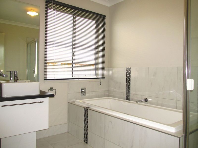 6 Whipbird Street, Bairnsdale VIC 3875