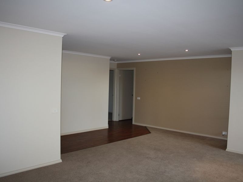 26 Balmoral Crescent, Bairnsdale VIC 3875