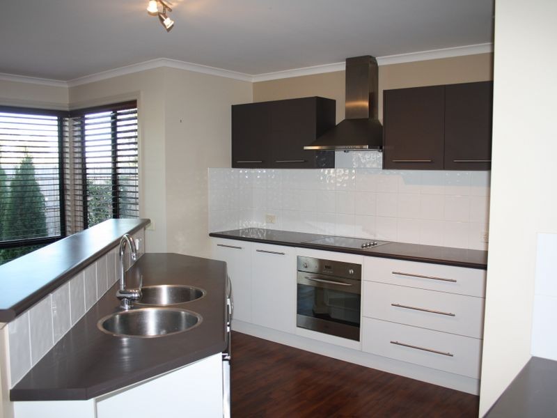26 Balmoral Crescent, Bairnsdale VIC 3875