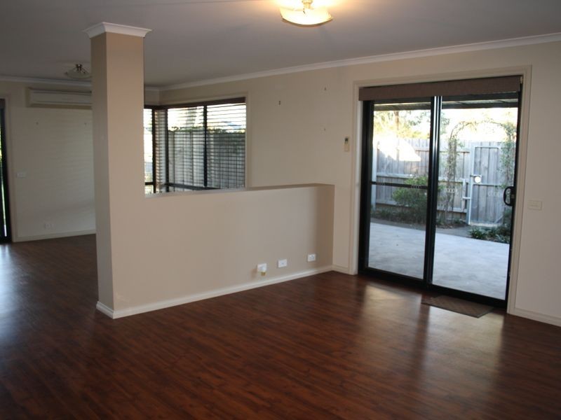 26 Balmoral Crescent, Bairnsdale VIC 3875
