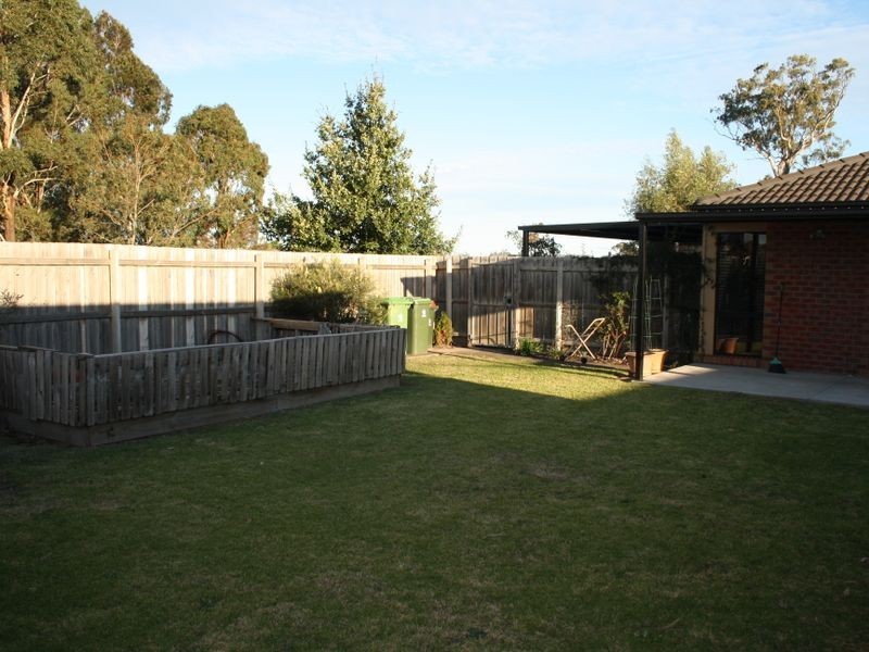 26 Balmoral Crescent, Bairnsdale VIC 3875