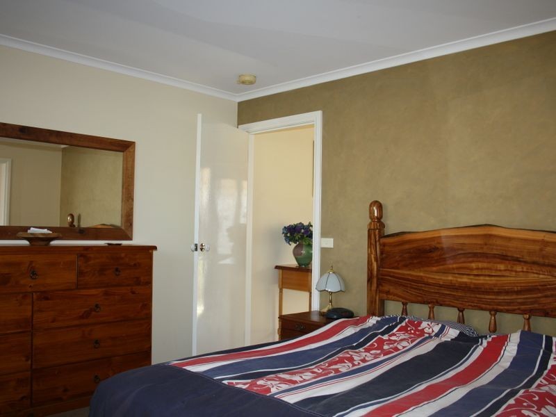 38 Balmoral Crescent, Bairnsdale VIC 3875