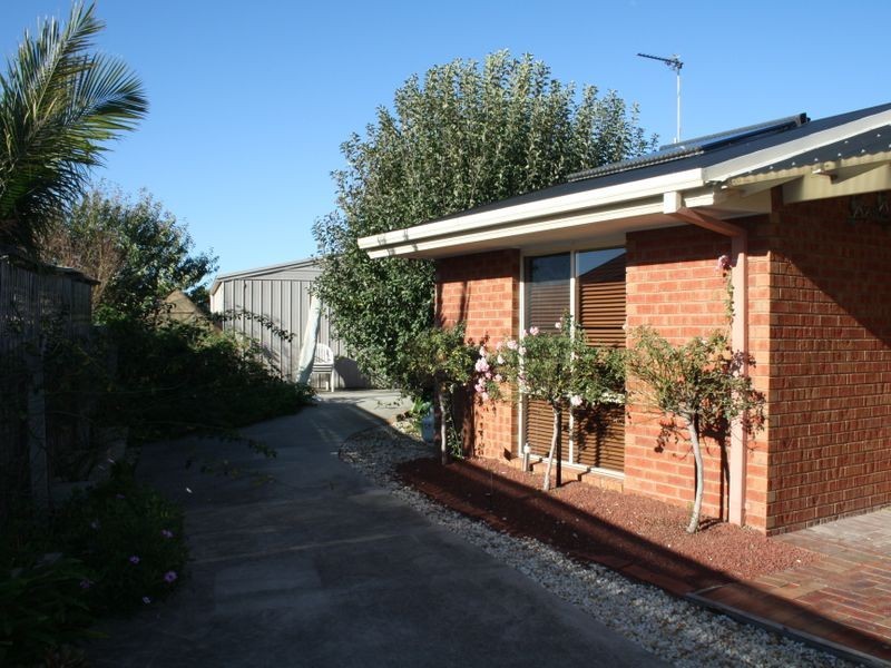 38 Balmoral Crescent, Bairnsdale VIC 3875