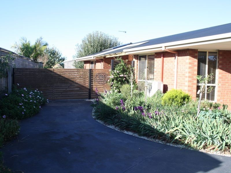 38 Balmoral Crescent, Bairnsdale VIC 3875