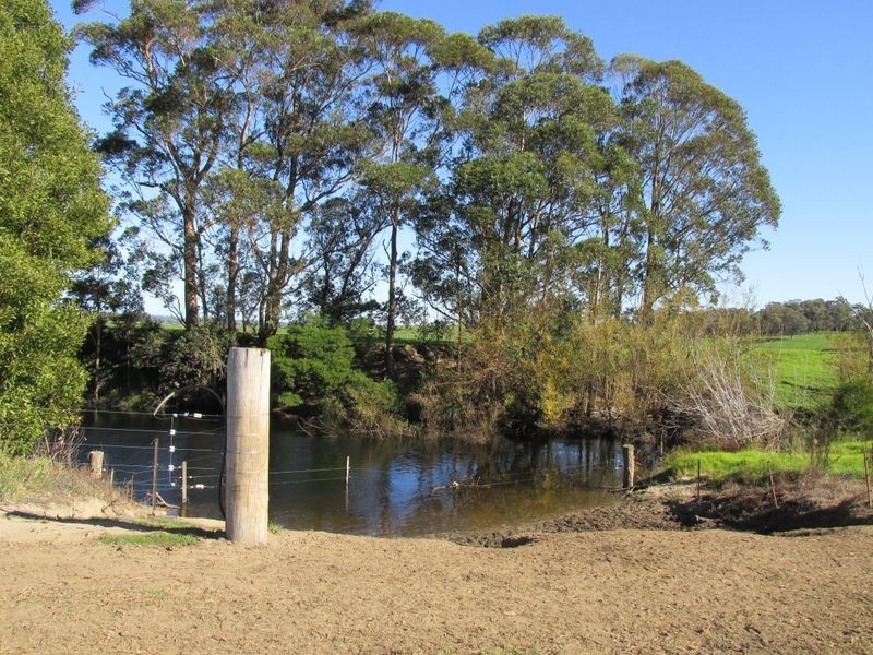 42 Sandy Flat Road, Orbost VIC 3888