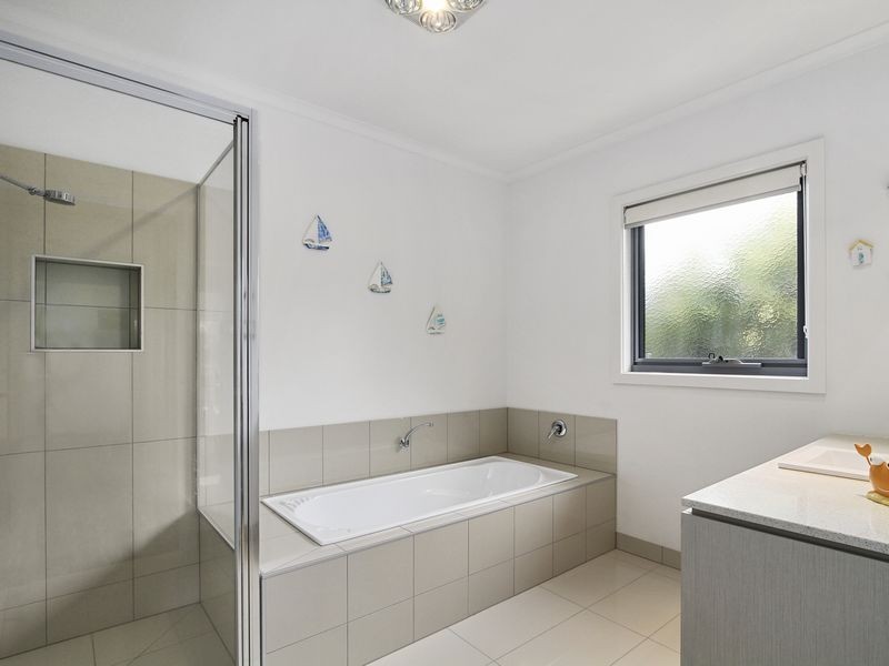 5 Bolding Court, Johnsonville VIC 3902