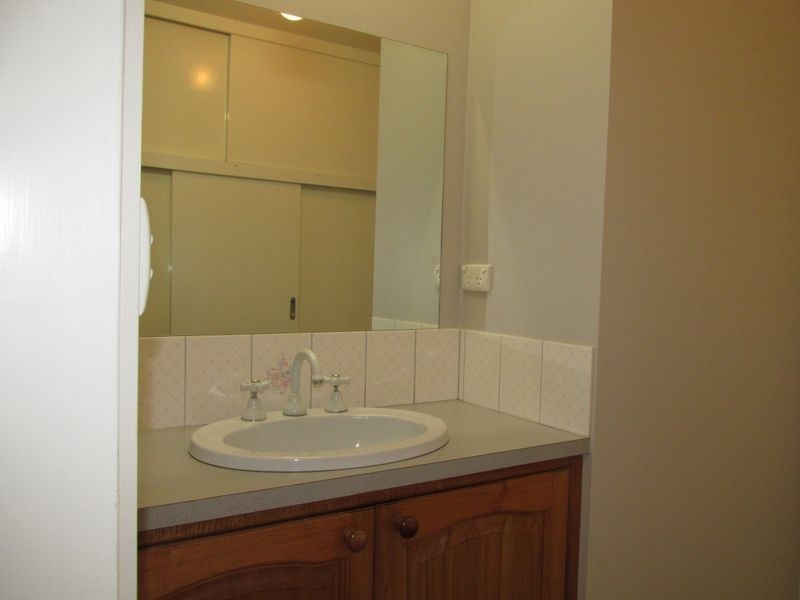 46 Balmoral Crescent, Bairnsdale VIC 3875