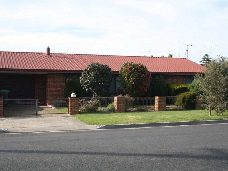 57 Macrae Street, Bairnsdale VIC 3875