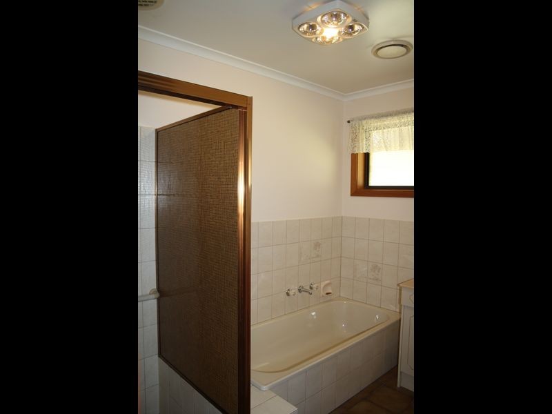 57 Macrae Street, Bairnsdale VIC 3875