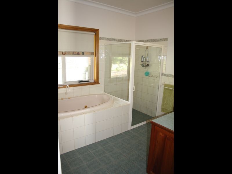 245 Commins Road, Lucknow VIC 3875