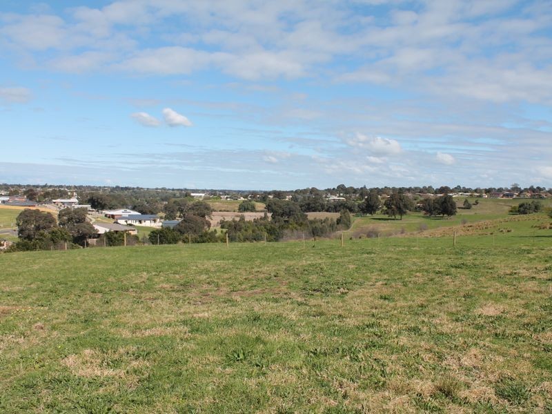 53 McAuleys Rd, Bairnsdale VIC 3875