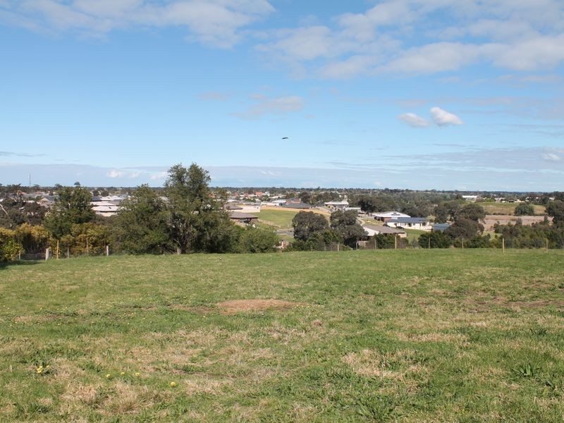 53 McAuleys Rd, Bairnsdale VIC 3875