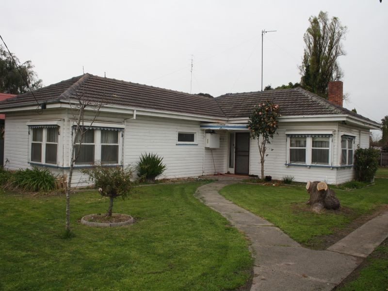50 Day Street, Bairnsdale VIC 3875