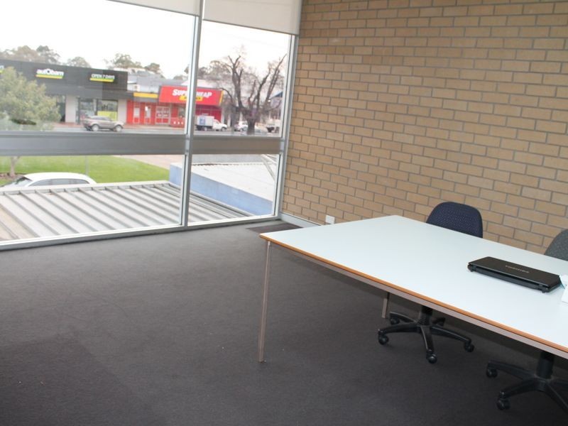 210-212 Main Street (Upstairs Office), Bairnsdale VIC 3875
