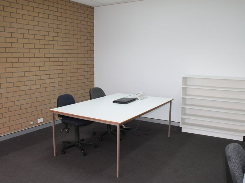 210-212 Main Street (Upstairs Office), Bairnsdale VIC 3875