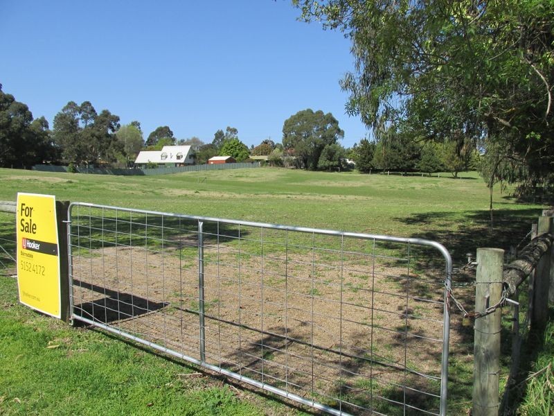 7 Mckenzie Street, Lucknow VIC 3875