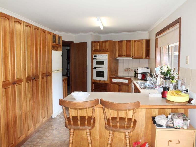 11 Mitchell Views, Wy Yung VIC 3875