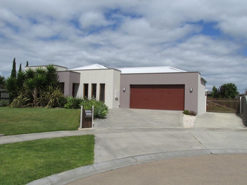 22 Kooralbyn Court, Bairnsdale VIC 3875