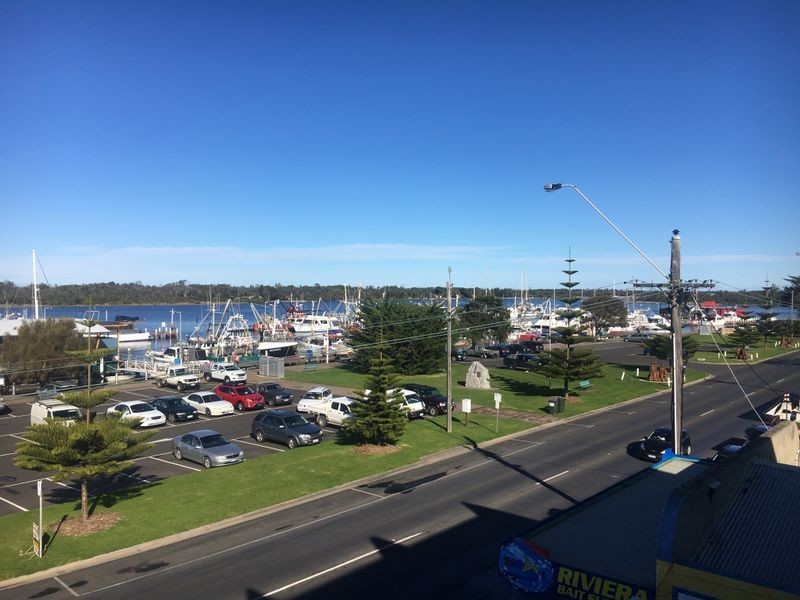 1/247 The Esplanade, Lakes Entrance VIC 3909