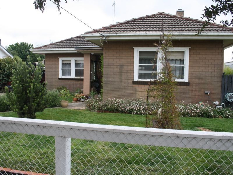 6 Anderson Street, Bairnsdale VIC 3875