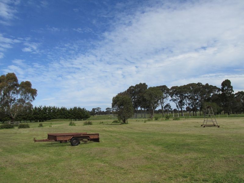 711 Lanes Road, Lucknow VIC 3875