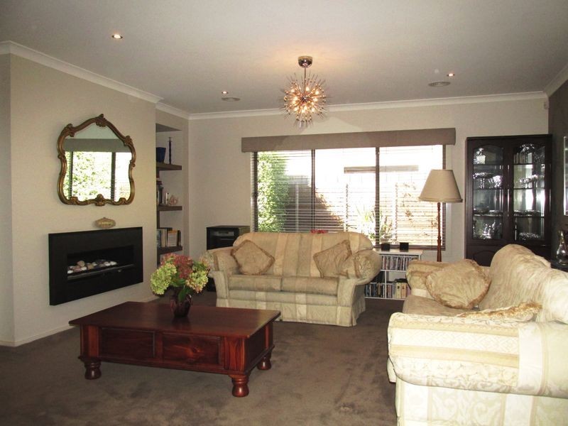 62 Flinns Road, Eastwood VIC 3875
