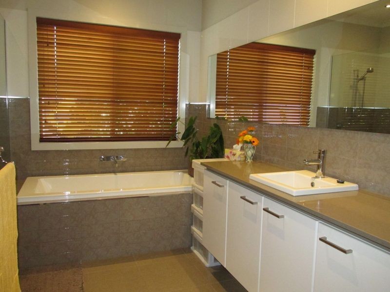 62 Flinns Road, Eastwood VIC 3875