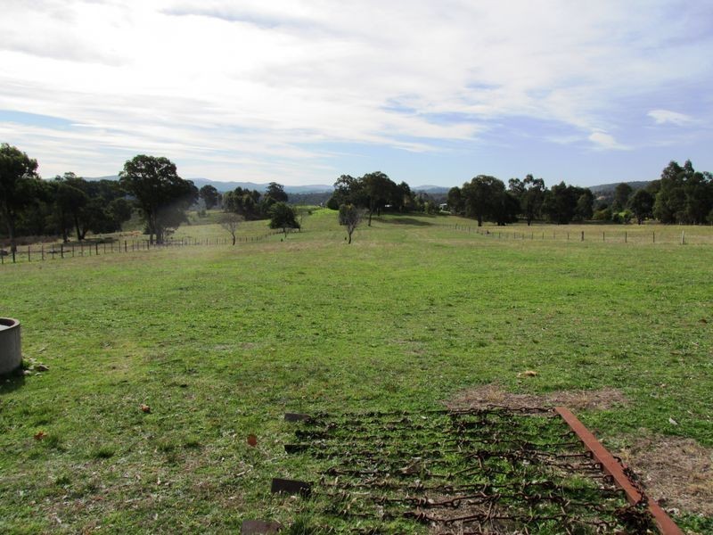 533 Balfours Road, Wy Yung VIC 3875