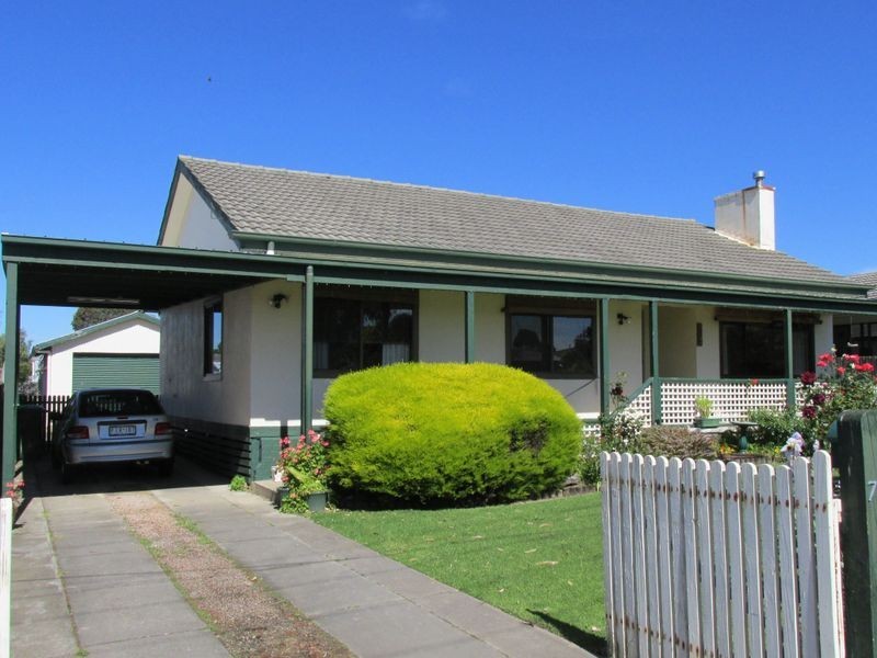 79 Bredt Street, Bairnsdale VIC 3875