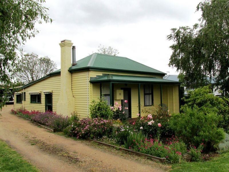 10 Great Alpine Road, Lucknow VIC 3875