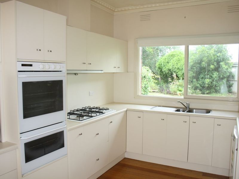 10 Riley Street, Bairnsdale VIC 3875