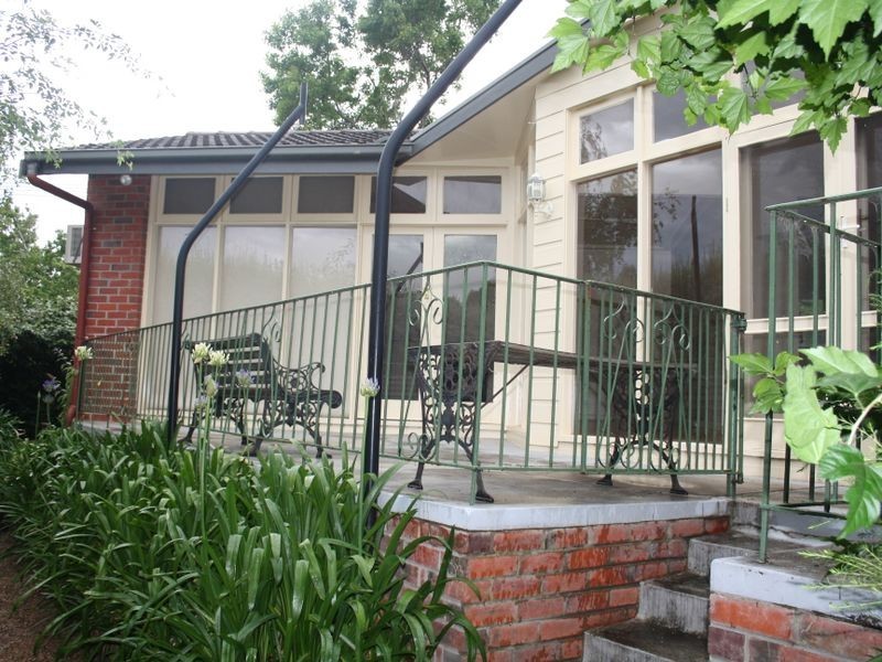 10 Riley Street, Bairnsdale VIC 3875