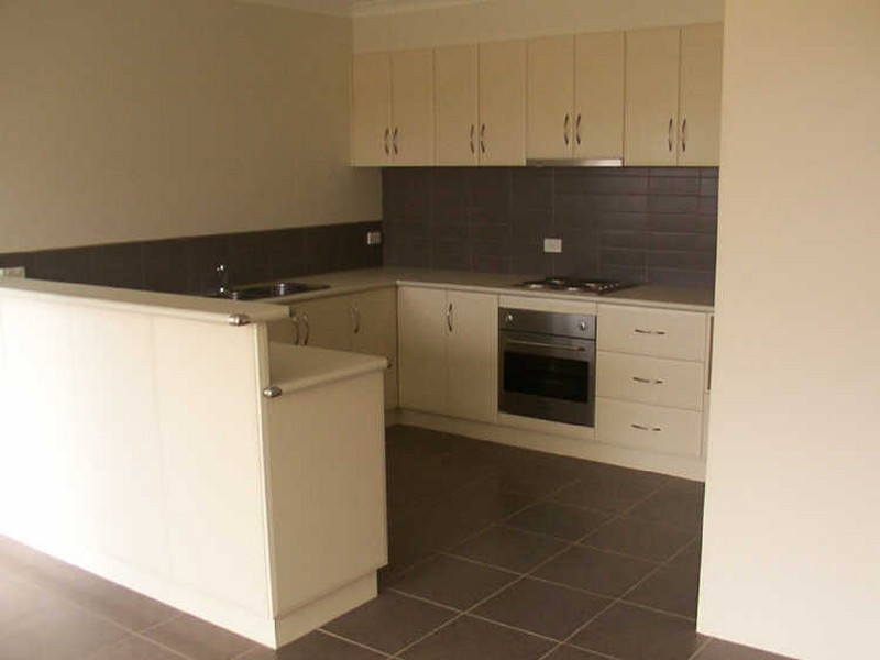 9B Barton Place, Bairnsdale VIC 3875