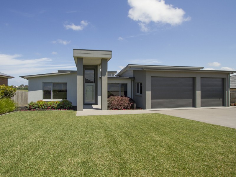 30 The Backwater, Eastwood VIC 3875