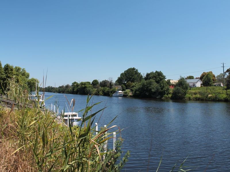 16 Robb Street, Bairnsdale VIC 3875