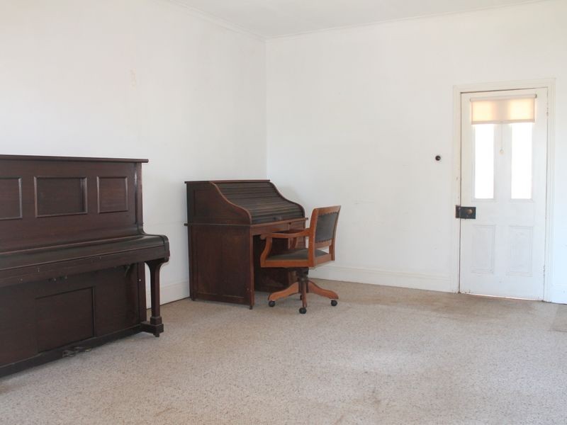 16 Robb Street, Bairnsdale VIC 3875