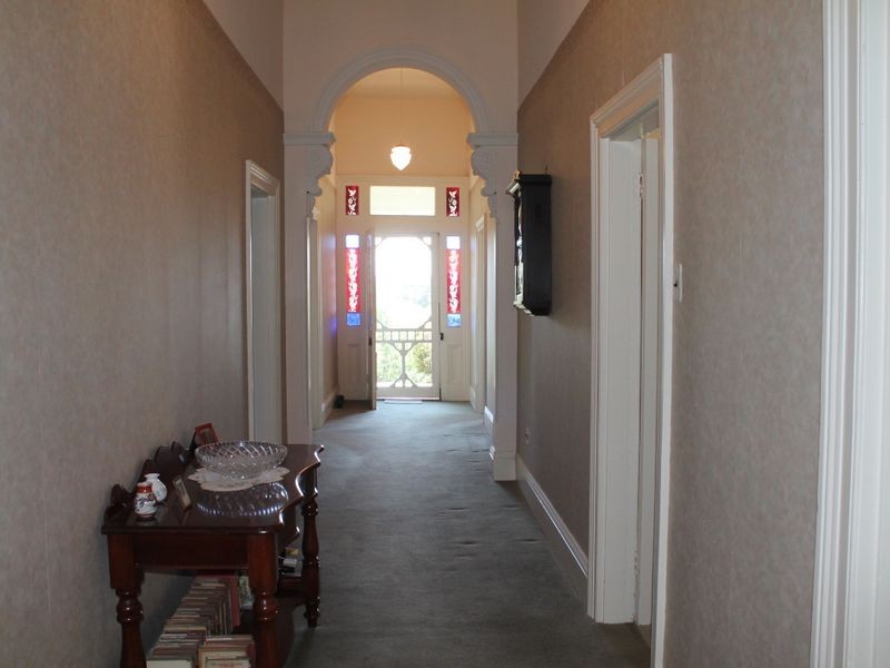 16 Robb Street, Bairnsdale VIC 3875