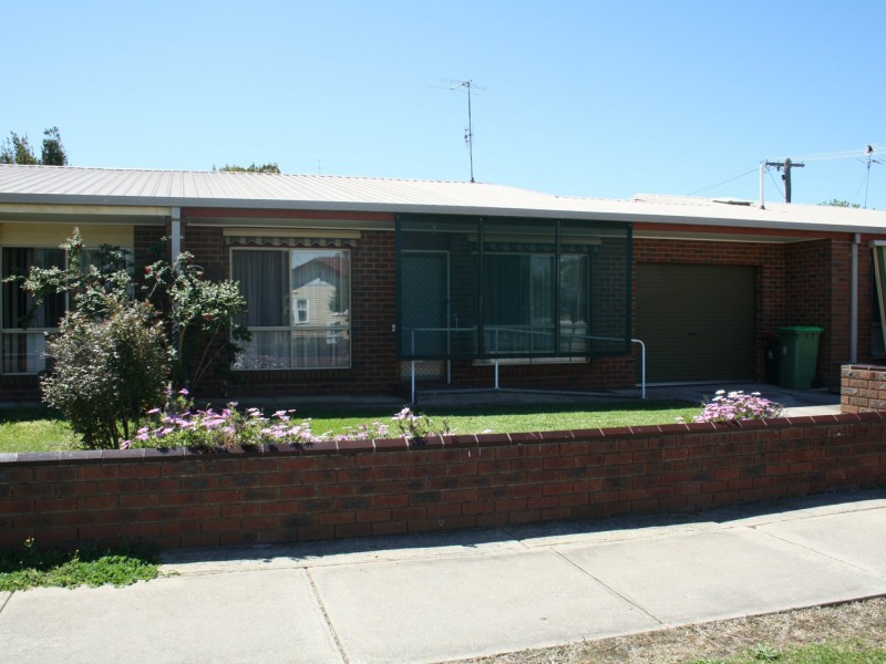 Unit 2/48 Francis Street, Bairnsdale VIC 3875