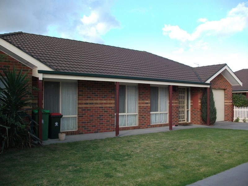 2/21 Mitchell Street, Bairnsdale VIC 3875