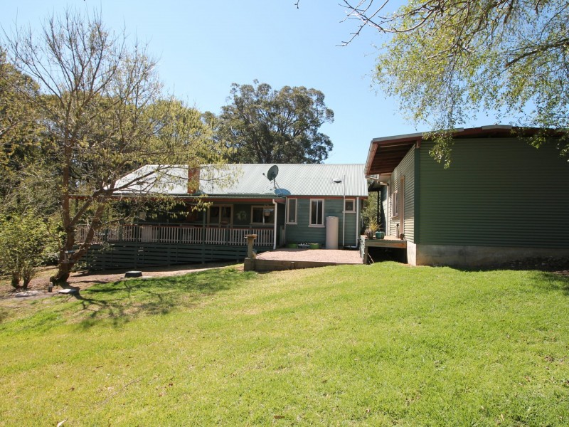 15 Jilwain Avenue, Cabbage Tree Creek VIC 3889