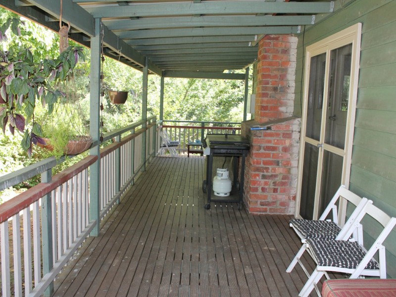 15 Jilwain Avenue, Cabbage Tree Creek VIC 3889