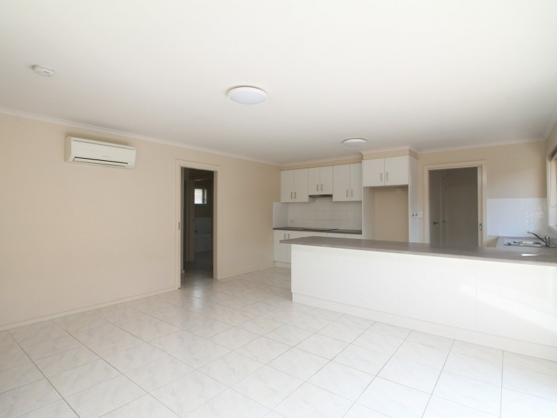 Unit 1/11 Georgia Crt, Bairnsdale VIC 3875