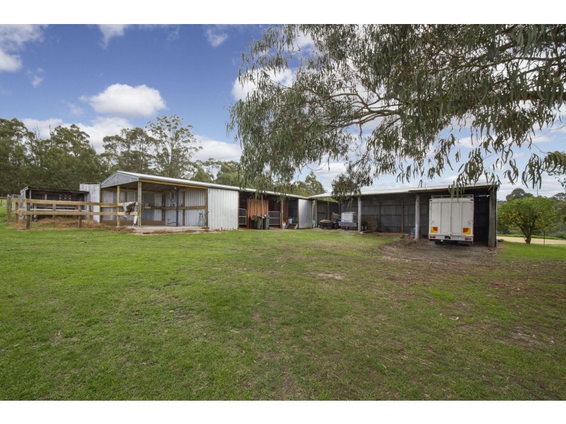 880 Swan Reach Road, Mossiface VIC 3885
