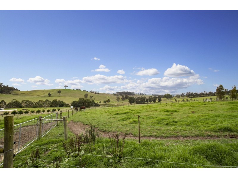 880 Swan Reach Road, Mossiface VIC 3885