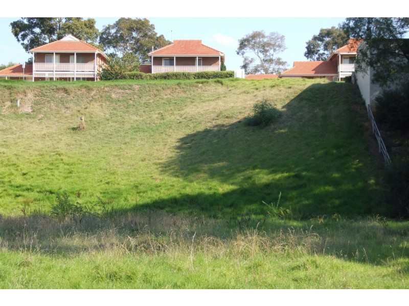 68 Riverine Street, Bairnsdale VIC 3875