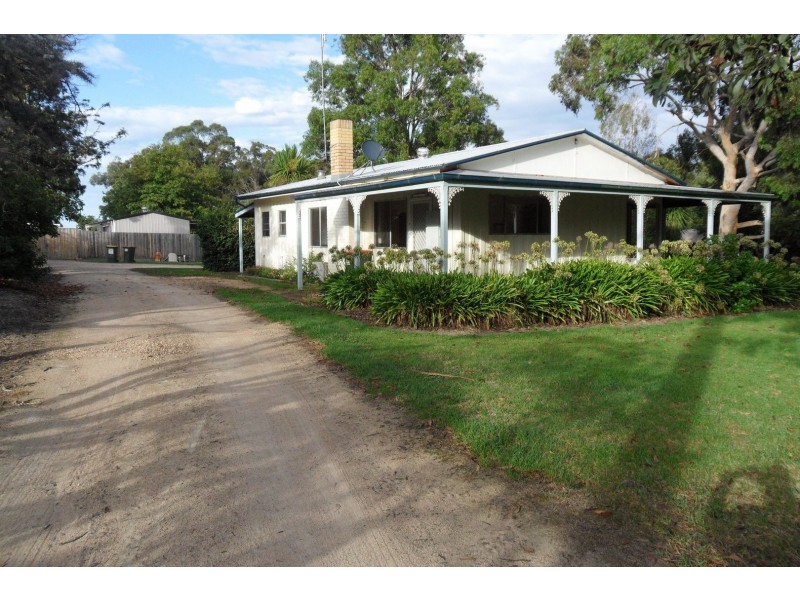 64 Robertsons Road, Kalimna West VIC 3909