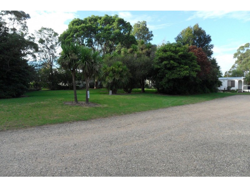 64 Robertsons Road, Kalimna West VIC 3909