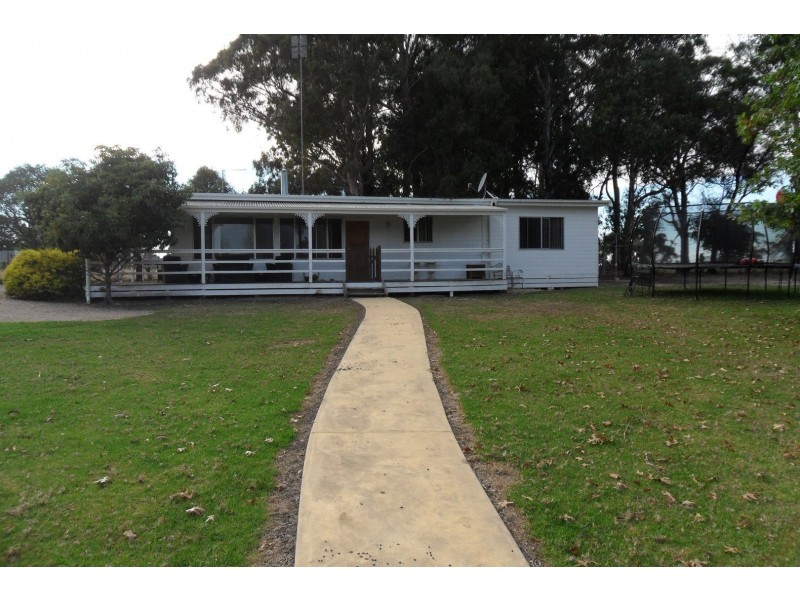 64 Robertsons Road, Kalimna West VIC 3909